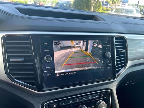 Certified 2023 Volkswagen Atlas SEL AWD/4WD image 19