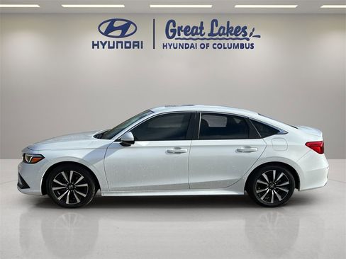 Used 2022 Honda Civic EX image 2