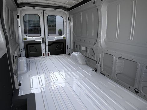 New 2026 Ford Transit 250 148 Medium Roof RWD image 11
