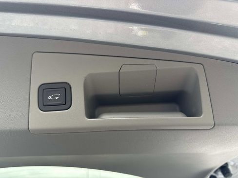 New 2026 Cadillac XT5 Premium Luxury image 12