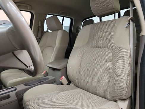 Used 2017 Nissan Frontier SV w/ SV Value Truck Package image 13