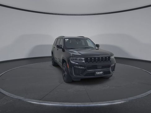 New 2026 Jeep Grand Cherokee L Limited w/ Limited Altitude Package AWD/4WD image 4