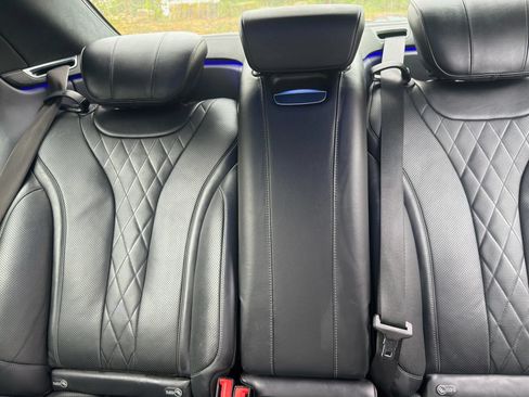 Used 2018 Mercedes-Benz S 560 4MATIC Sedan image 53