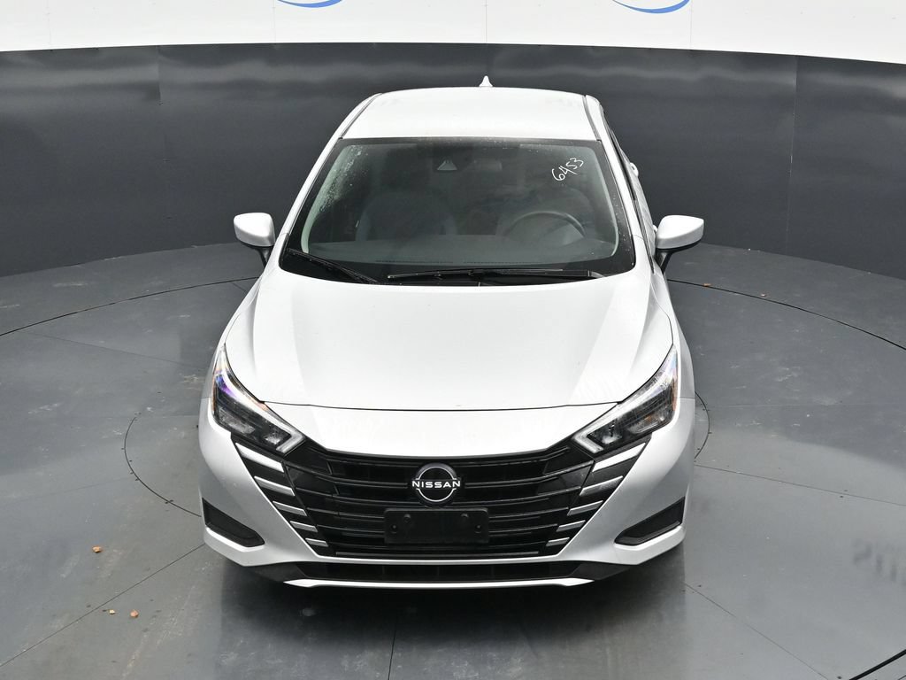 Used 2025 Nissan Versa SV FWD image 19
