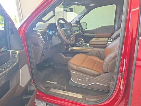 Used 2025 Ford F150 King Ranch w/ FX4 Off-Road Package AWD/4WD image 42