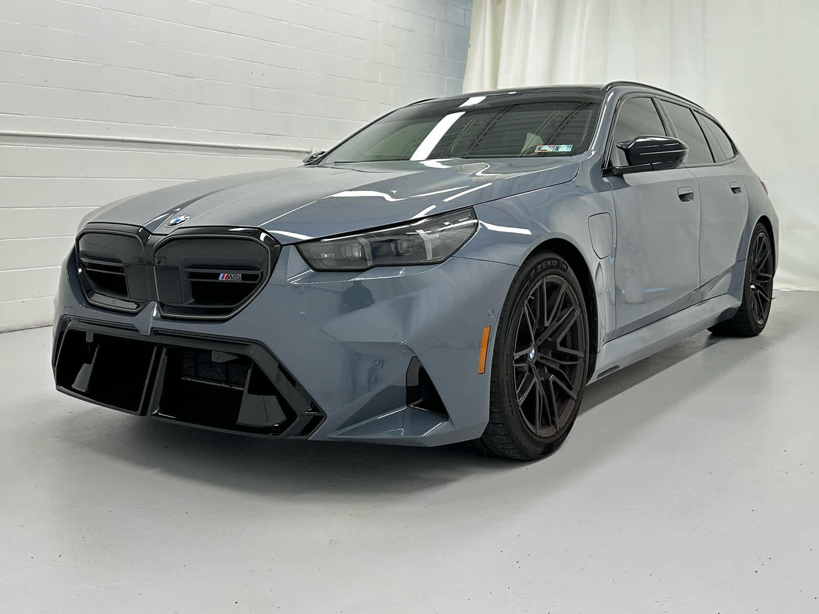 Used 2027 BMW M5 Touring AWD/4WD image 4