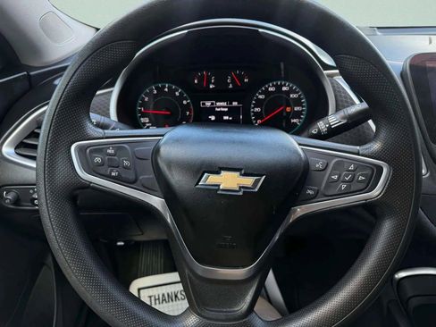 Used 2022 Chevrolet Malibu LT image 18