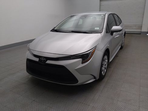 Used 2025 Toyota Corolla LE FWD image 15