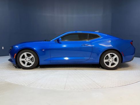 Used 2017 Chevrolet Camaro LT image 2