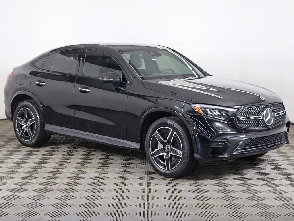Used 2025 Mercedes-Benz GLC 300 4MATIC image 59