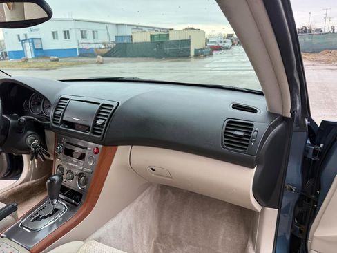 Used 2006 Subaru Outback 2.5i image 22