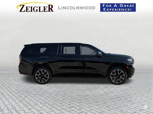 Used 2023 Chevrolet Suburban RST w/ Luxury Package AWD/4WD image 7