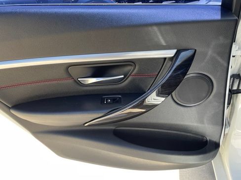 Used 2017 BMW 330i Sedan RWD image 22