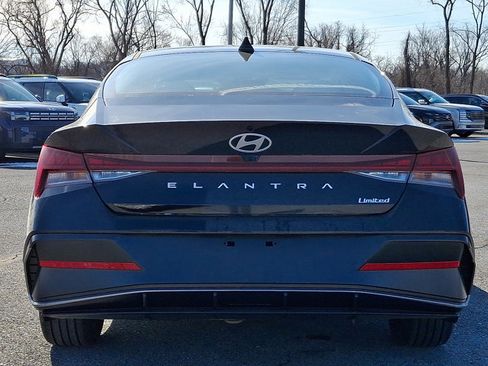 New 2026 Hyundai Elantra Limited image 5