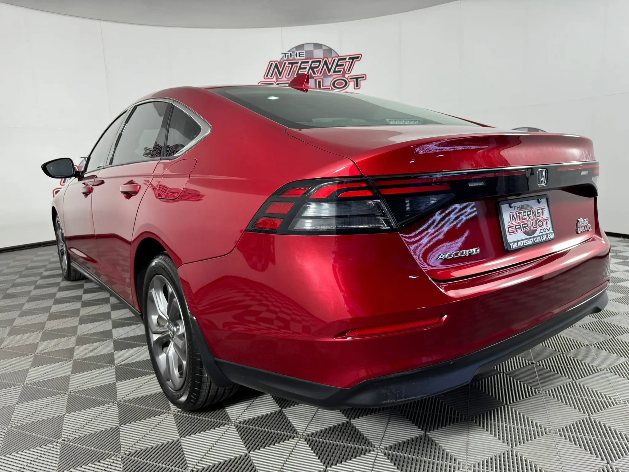 Used 2024 Honda Accord EX image 27