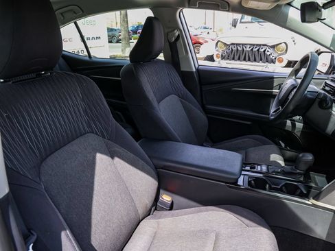 Used 2025 Toyota Camry LE FWD image 20