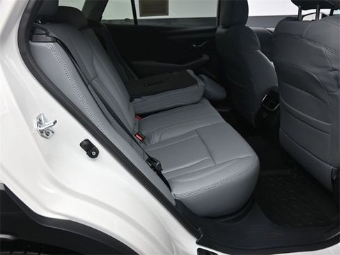 Certified 2025 Subaru Outback Premium w/ Popular Package #1A image 27