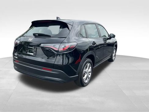 Used 2024 Honda HR-V LX image 7