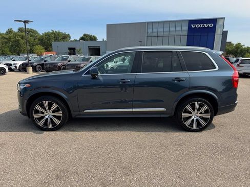 Certified 2025 Volvo XC90 T8 Ultra w/ Protection Package Premier AWD/4WD image 2