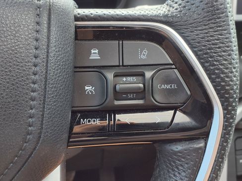 Used 2024 Toyota Tundra Platinum AWD/4WD image 16