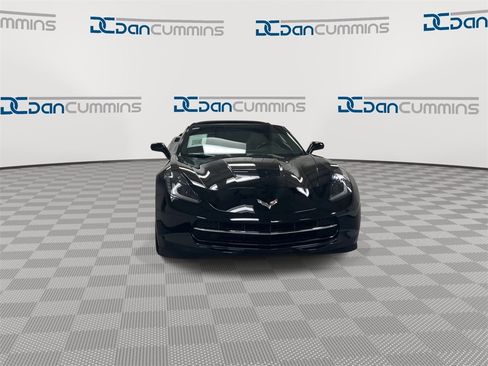 Used 2017 Chevrolet Corvette Stingray Coupe w/ 1LT image 3