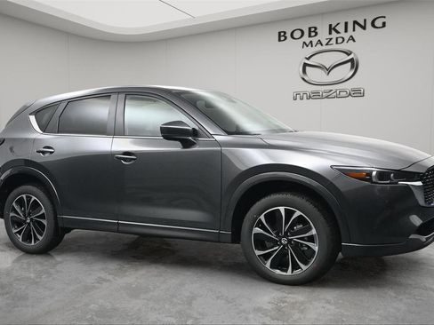 New 2025 MAZDA CX-5 AWD 2.5 S w/ Preferred Package image 2
