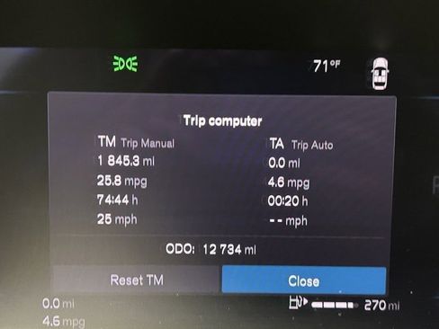 Certified 2025 Volvo XC40 B5 Core image 16