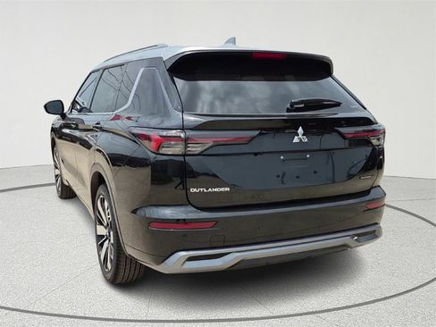 New 2025 Mitsubishi Outlander SEL image 7