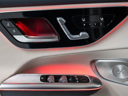 New 2026 Mercedes-Benz GLC 300 4MATIC image 18