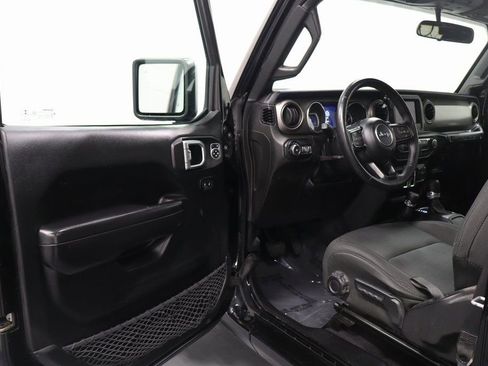 Used 2019 Jeep Wrangler Unlimited Sport S image 22