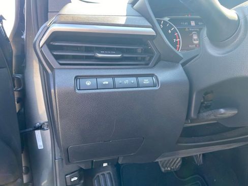 Used 2023 Nissan Altima 2.5 SL image 11