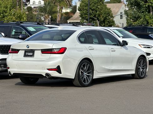 Used 2019 BMW 330i Sedan w/ Convenience Package image 3