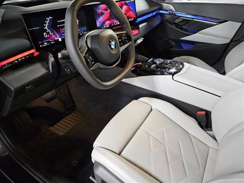 New 2026 BMW 530i w/ Premium Package image 9