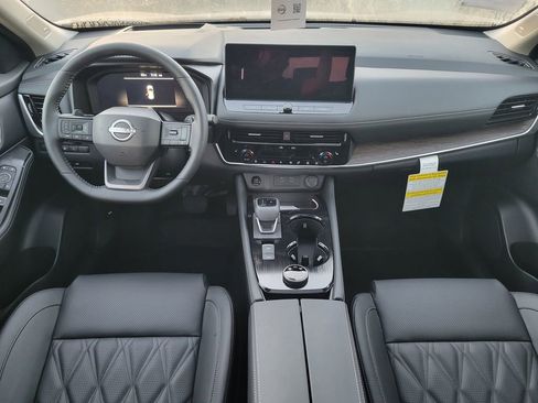 New 2026 Nissan Rogue Platinum w/ Platinum Premium Package image 6