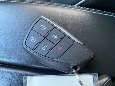 Used 2021 Buick Envision Essence FWD image 34