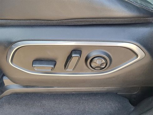 Used 2022 Jeep Wagoneer Series III w/ Premium Group I image 19