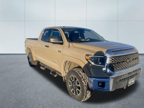 Used 2018 Toyota Tundra SR5 image 3
