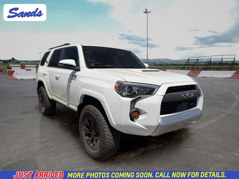 Used 2023 Toyota 4Runner TRD Off-Road Premium w/ Off Road Premium Plus Package AWD/4WD image 1