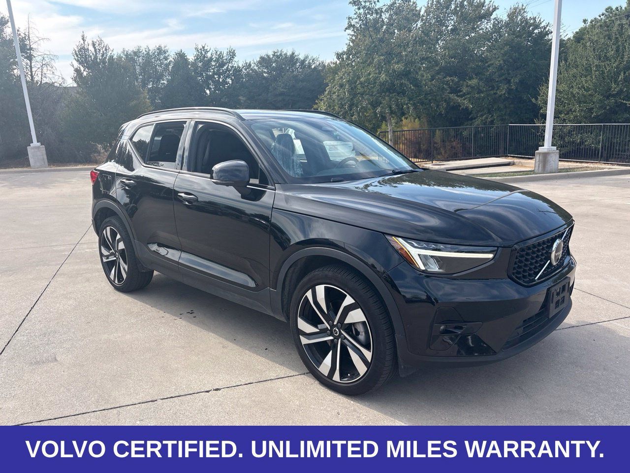 Used 2024 Volvo XC40 B5 Plus w/ Climate Package AWD/4WD image 5