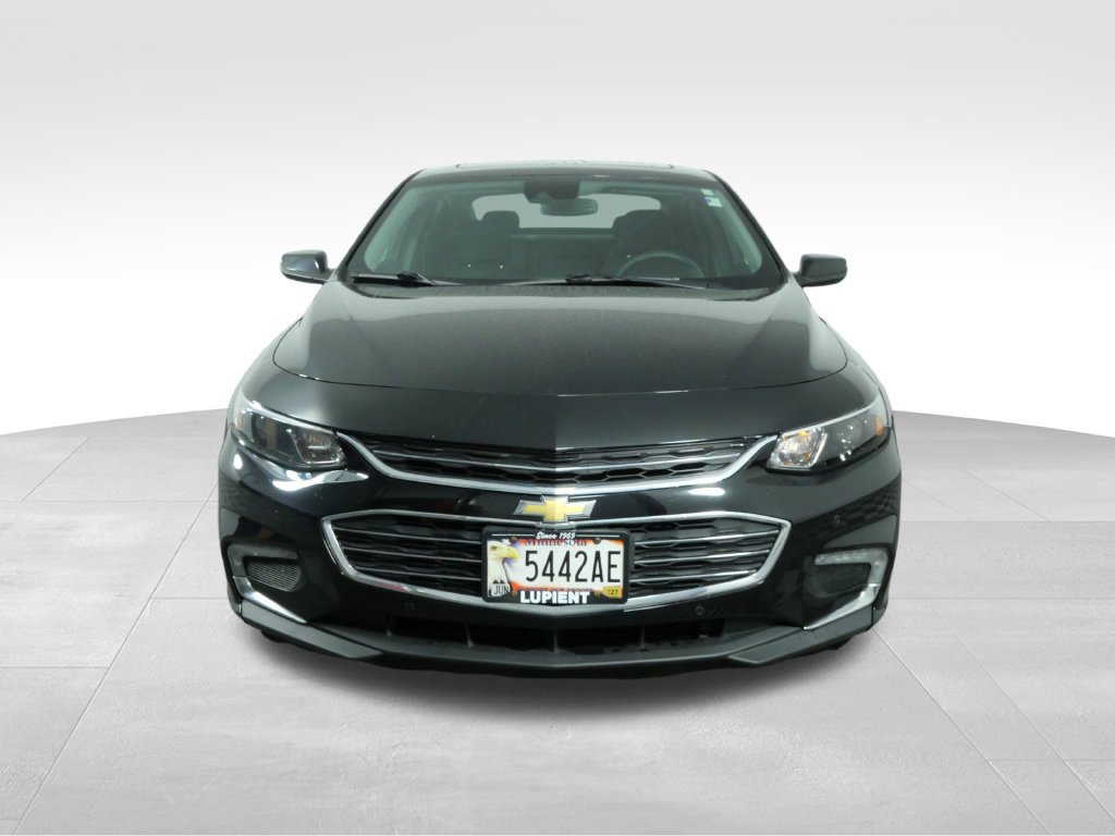 Used 2016 Chevrolet Malibu LT w/ Driver Confidence Package FWD image 3