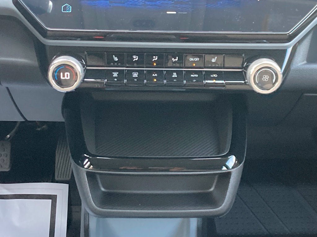 New 2027 Chevrolet Bolt LT w/ Comfort Package FWD image 13