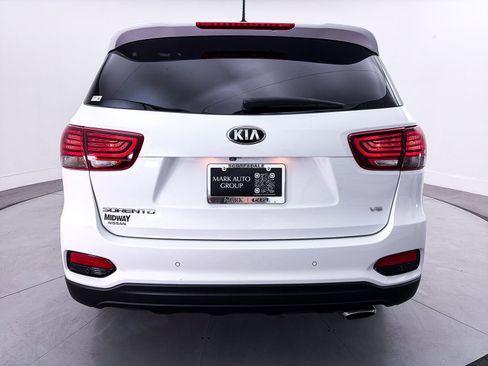 Used 2019 Kia Sorento S FWD image 13