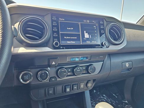 Used 2021 Toyota Tacoma TRD Off-Road AWD/4WD image 25