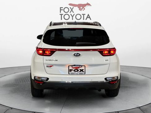 Used 2022 Kia Sportage EX w/ EX Technology Package image 5