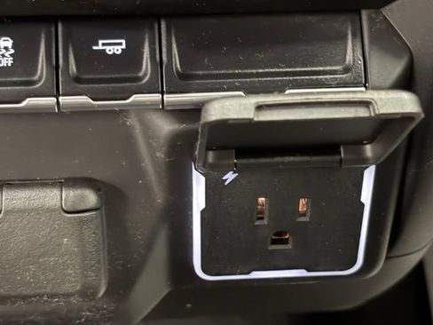 Used 2024 Chevrolet Silverado 1500 Custom w/ LPO, Dark Essentials Package RWD image 34