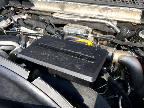 Used 2020 GMC Sierra 3500 Denali w/ Denali Ultimate Package image 32