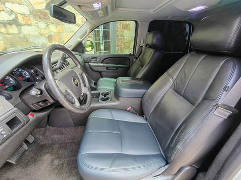 Used 2014 Chevrolet Tahoe LT w/ Suspension Package, Off-Road image 26