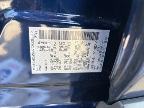 Used 2026 Nissan Rogue SL FWD image 26