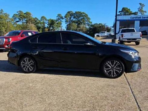 Used 2023 Kia Forte GT-Line w/ GT-Line Technology Package image 9