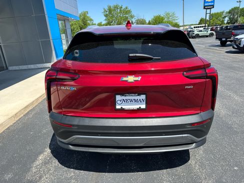 Used 2024 Chevrolet Blazer EV LT AWD/4WD image 8